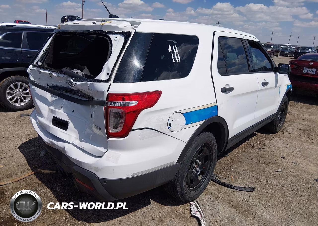 2015 Ford Utility Police Interceptor VIN:1FM5K8AR0FGC08967 - 4