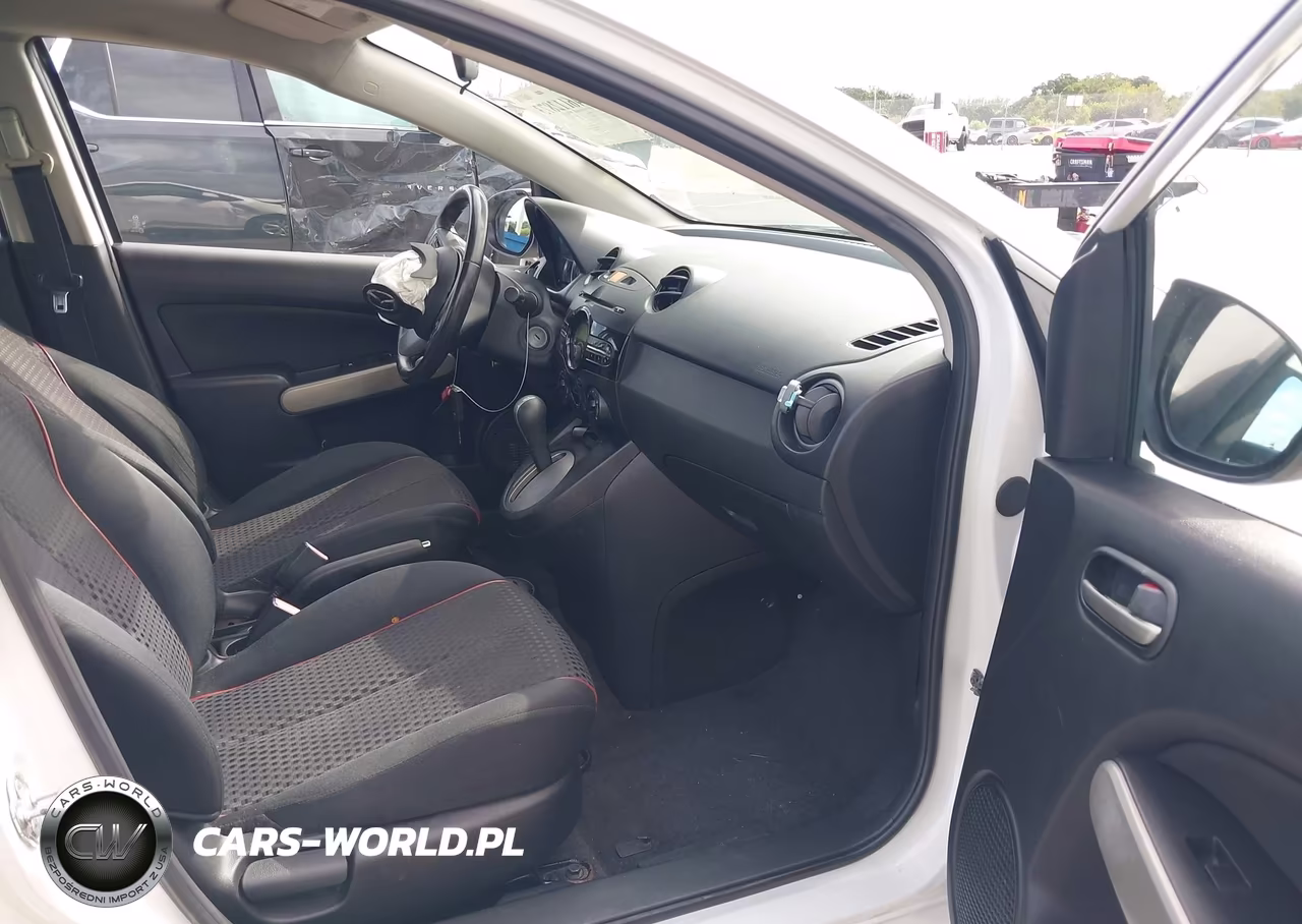 2013 Mazda Mazda2 Touring VIN:JM1DE1LY5D0158950 - 5