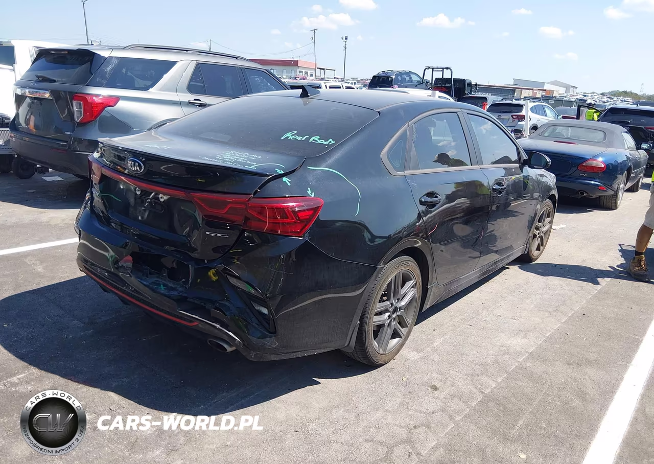 2021 Kia Forte Gt-Line VIN:3KPF34AD6ME383157 - 4