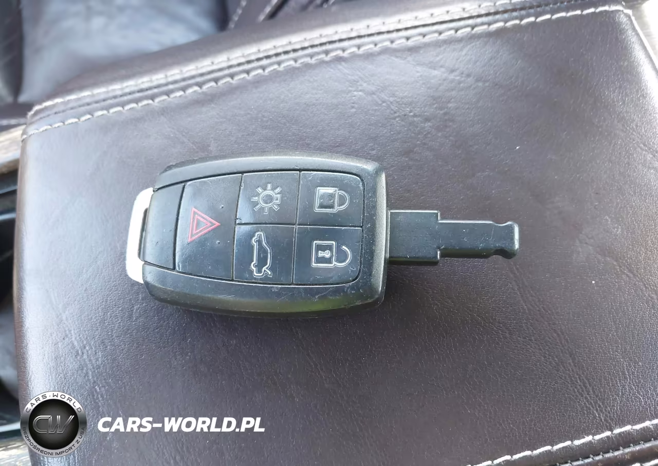 2012 Volvo C70 T5 VIN:YV1672MC4CJ126456 - 11