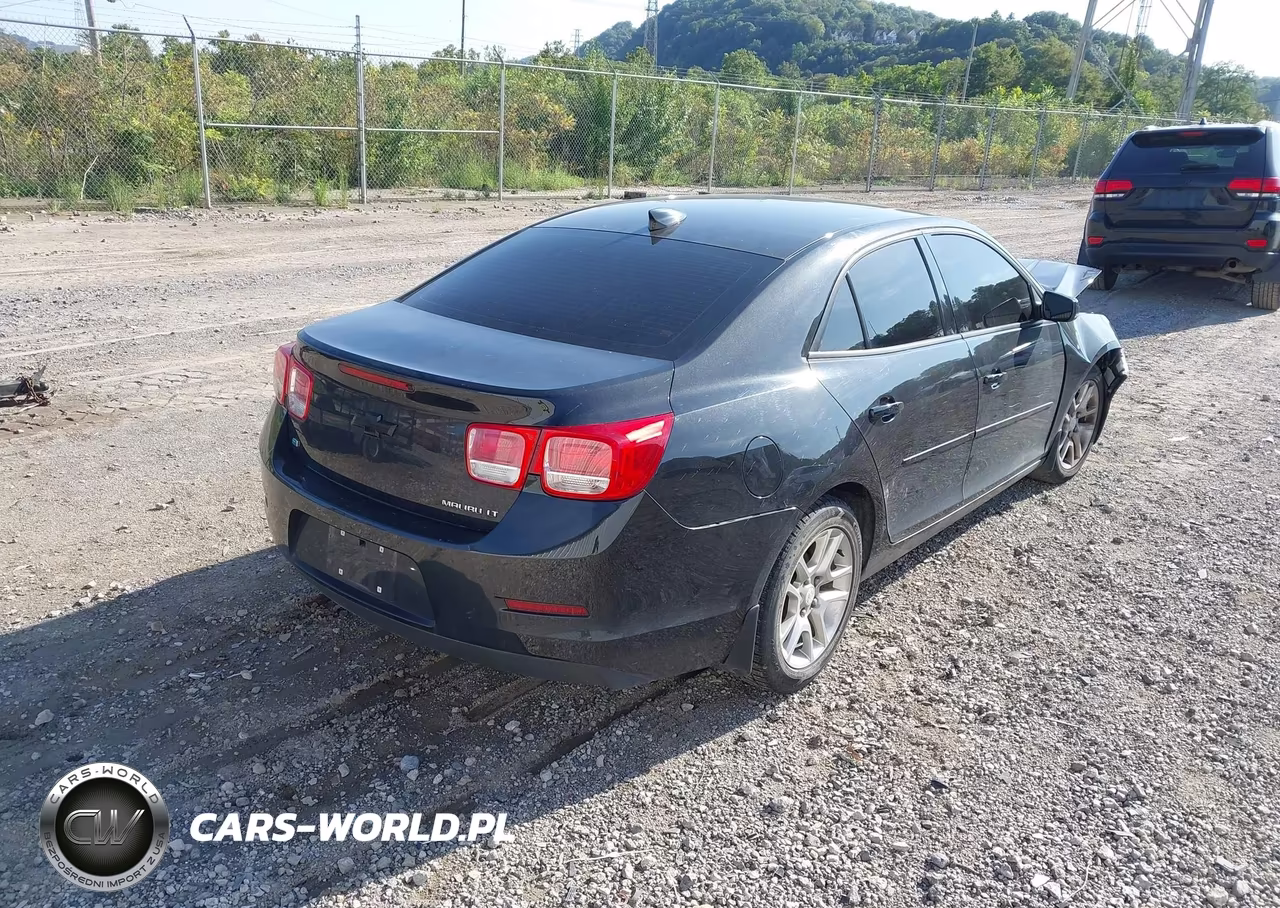 2015 Chevrolet Malibu 1Lt VIN:1G11C5SL5FF328903 - 4