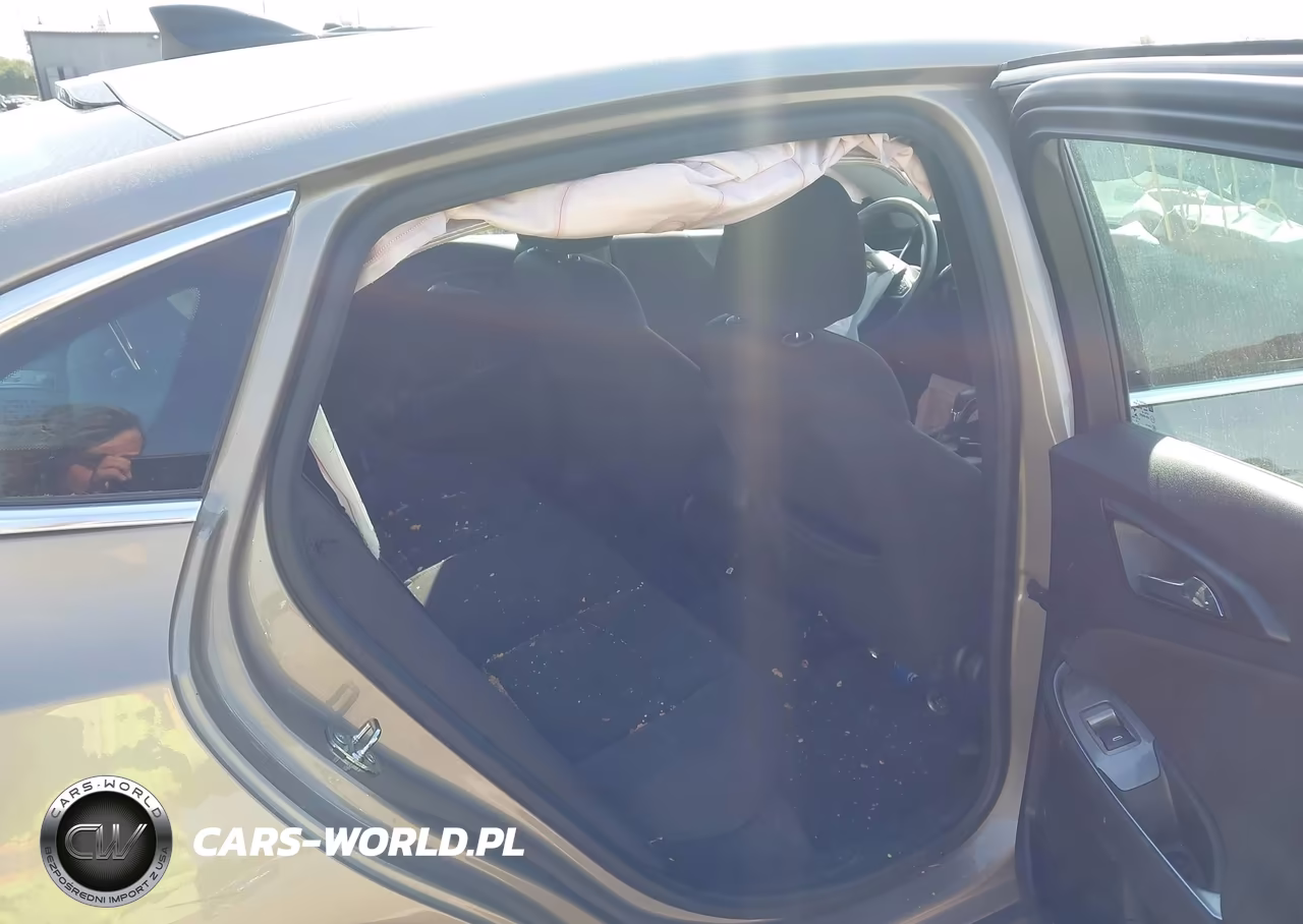 2022 Chevrolet Malibu Fwd Ls VIN:1G1ZB5ST8NF192206 - 8