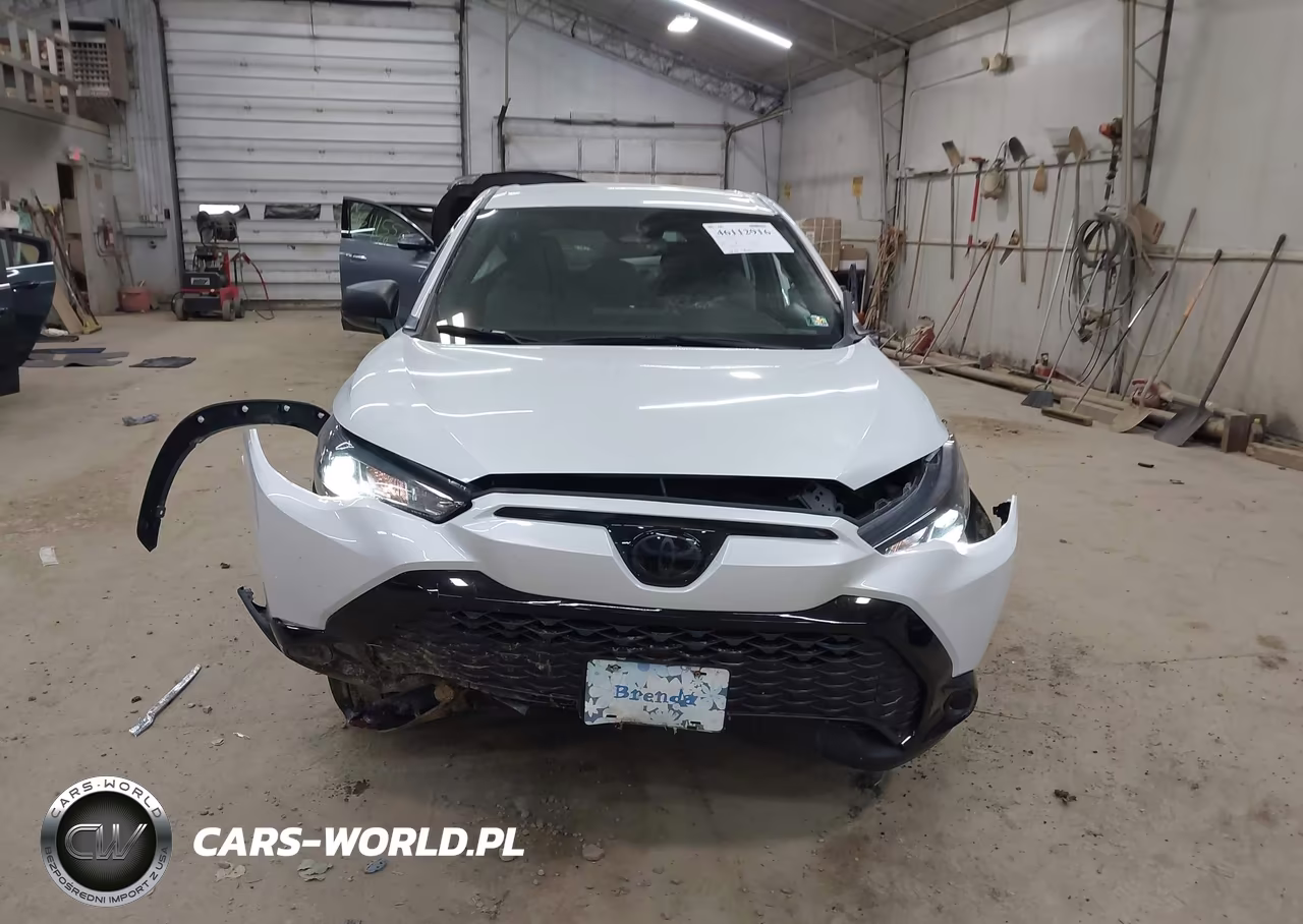 2024 Toyota Corolla Cross Hybrid S VIN:7MUFBABGXRV020289 - 12