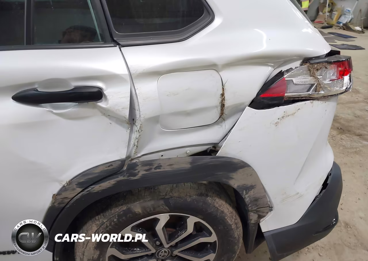 2024 Toyota Corolla Cross Hybrid S VIN:7MUFBABGXRV020289 - 18