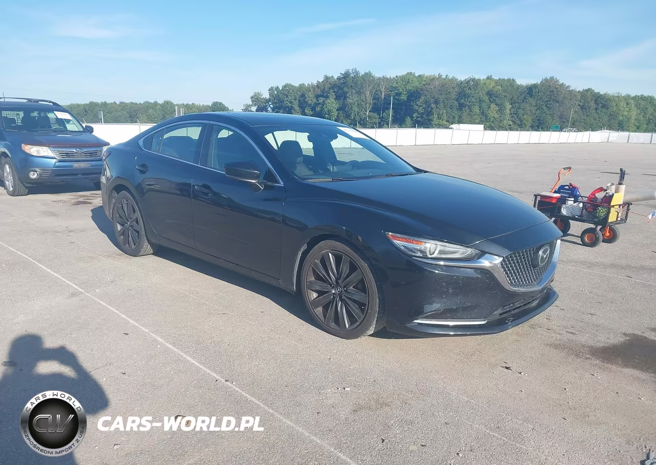 2018 Mazda Mazda6 Signature VIN:JM1GL1XY4J1304385 - 1