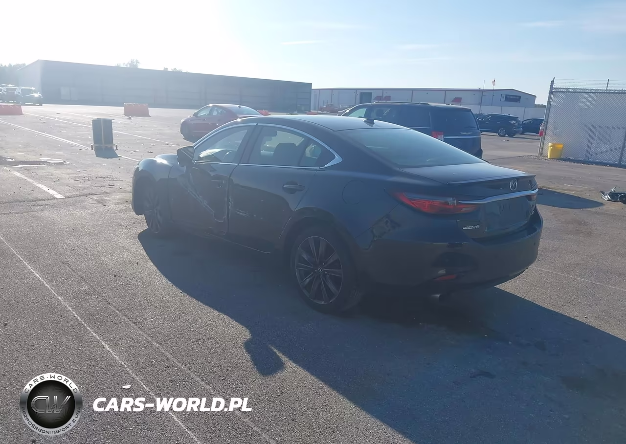 2018 Mazda Mazda6 Signature VIN:JM1GL1XY4J1304385 - 3