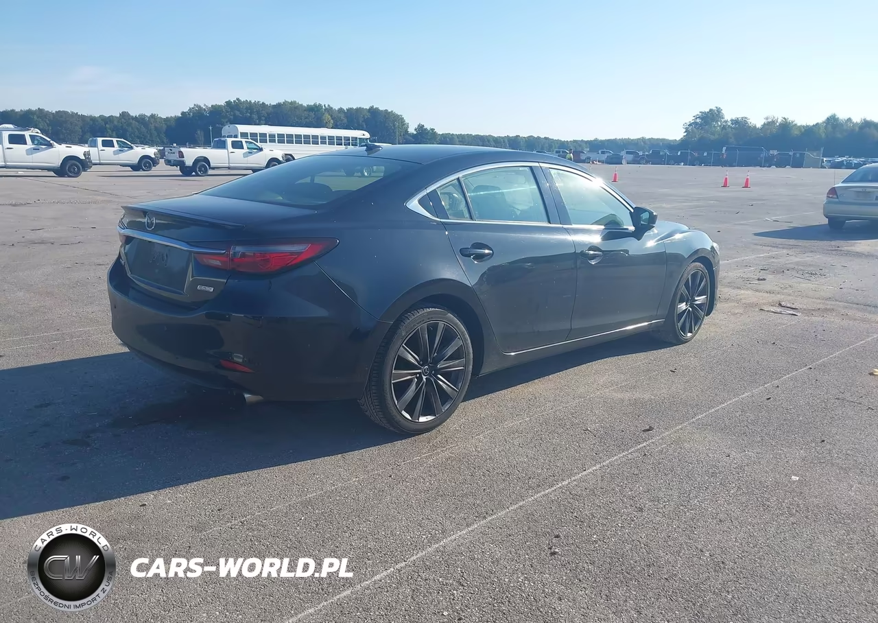 2018 Mazda Mazda6 Signature VIN:JM1GL1XY4J1304385 - 4
