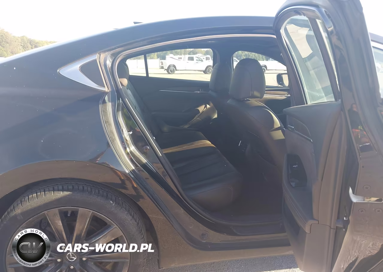 2018 Mazda Mazda6 Signature VIN:JM1GL1XY4J1304385 - 8