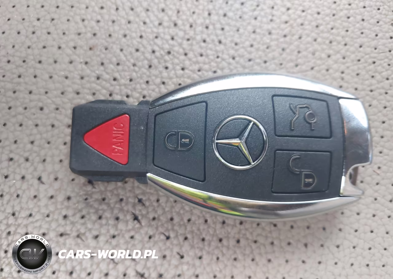 2011 Mercedes-Benz C 300 Sport VIN:WDDGF5EB2BA478492 - 11