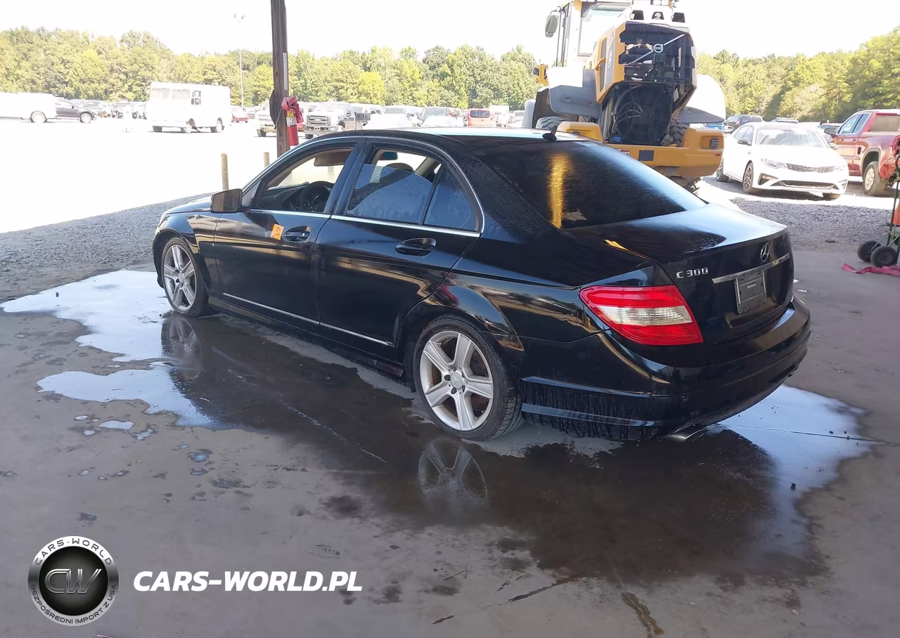 2011 Mercedes-Benz C 300 Sport VIN:WDDGF5EB2BA478492 - 3
