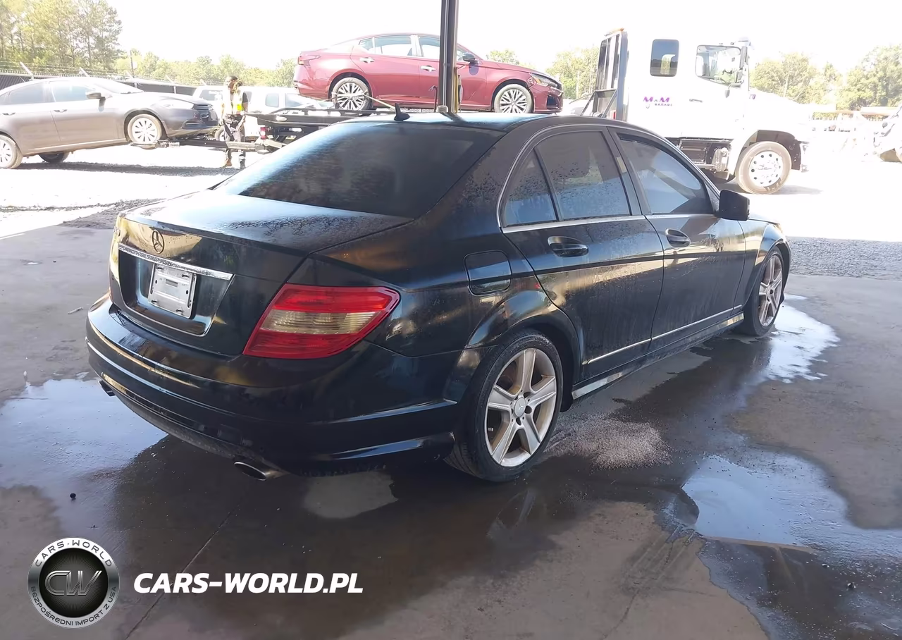 2011 Mercedes-Benz C 300 Sport VIN:WDDGF5EB2BA478492 - 4