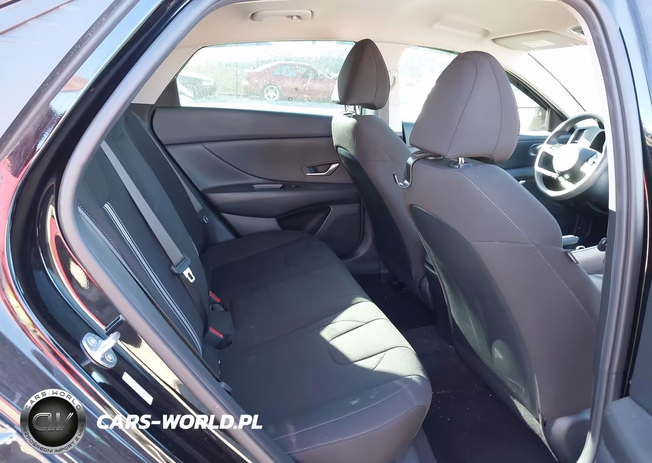 2023 Hyundai Elantra Sel VIN:KMHLM4AG8PU622770 - 8
