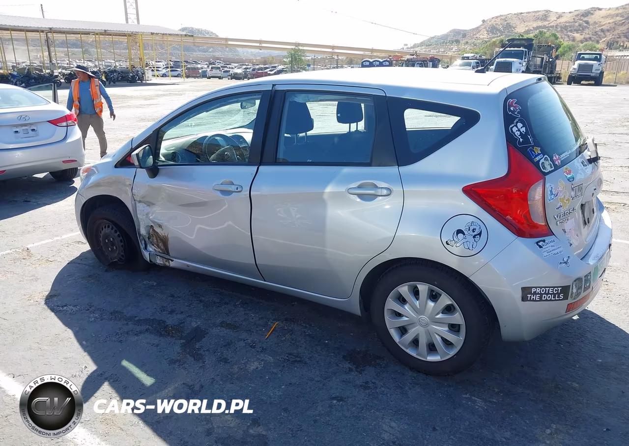 2015 Nissan Versa Note S (Sr)-S Plus-Sl-Sr-Sv VIN:3N1CE2CP1FL407844 - 14
