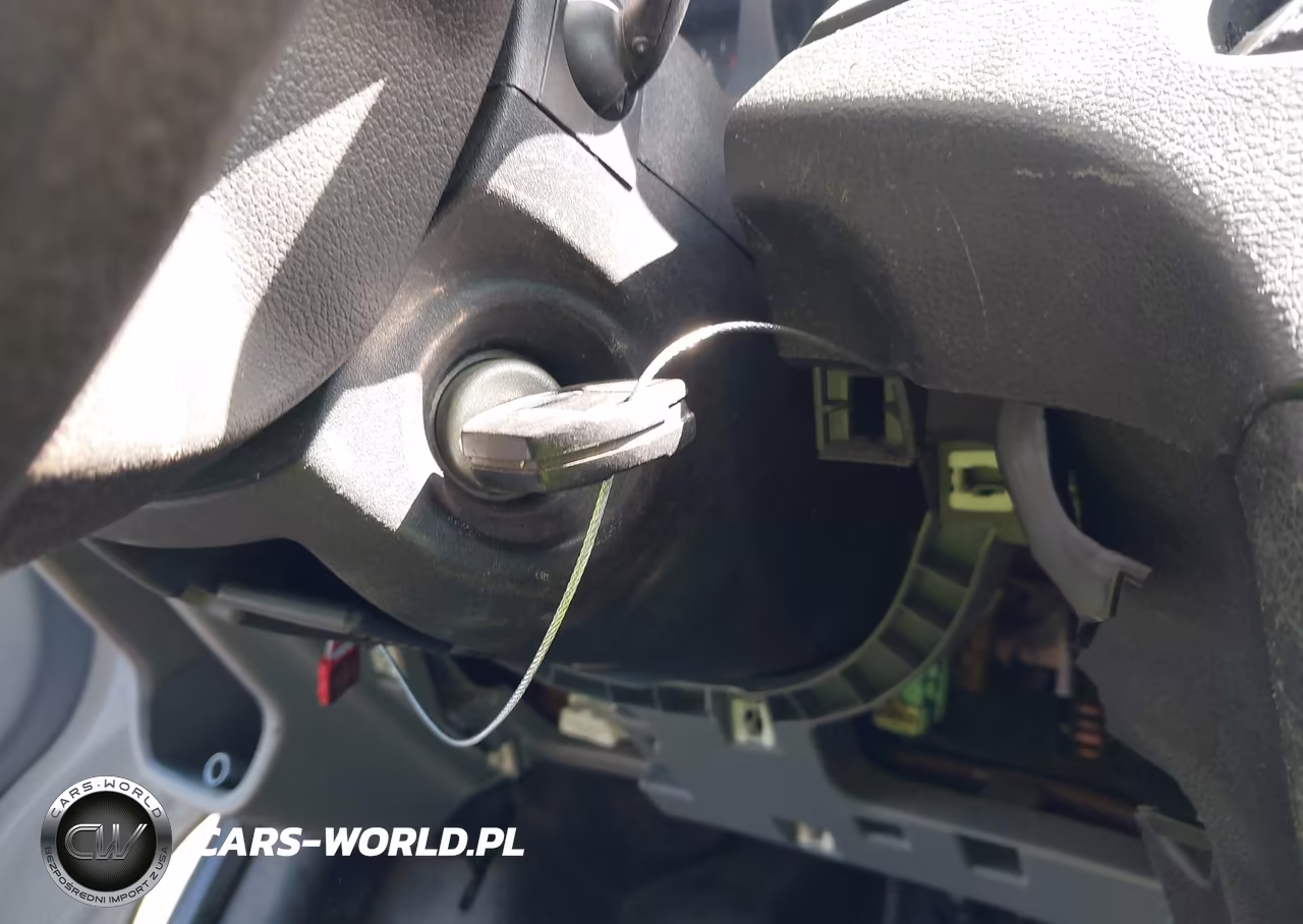 2018 Ford Transit-150 VIN:1FTYE1ZM1JKA34132 - 11