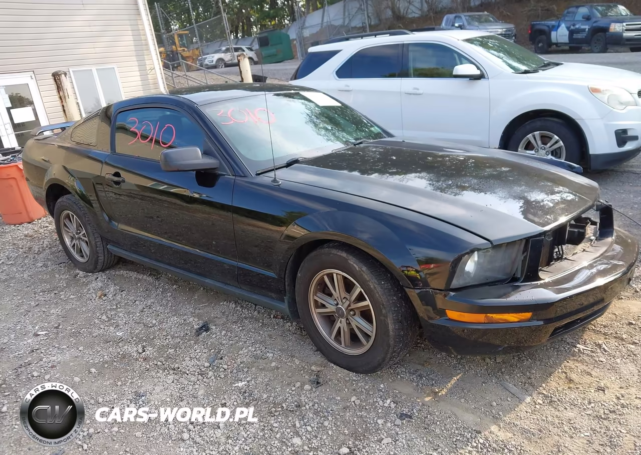 2005 Ford Mustang V6 Deluxe-V6 Premium