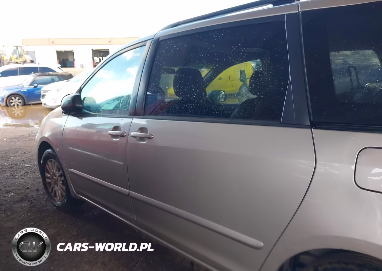 2010 Toyota Sienna Xle VIN:5TDYK4CC1AS317052 - 14