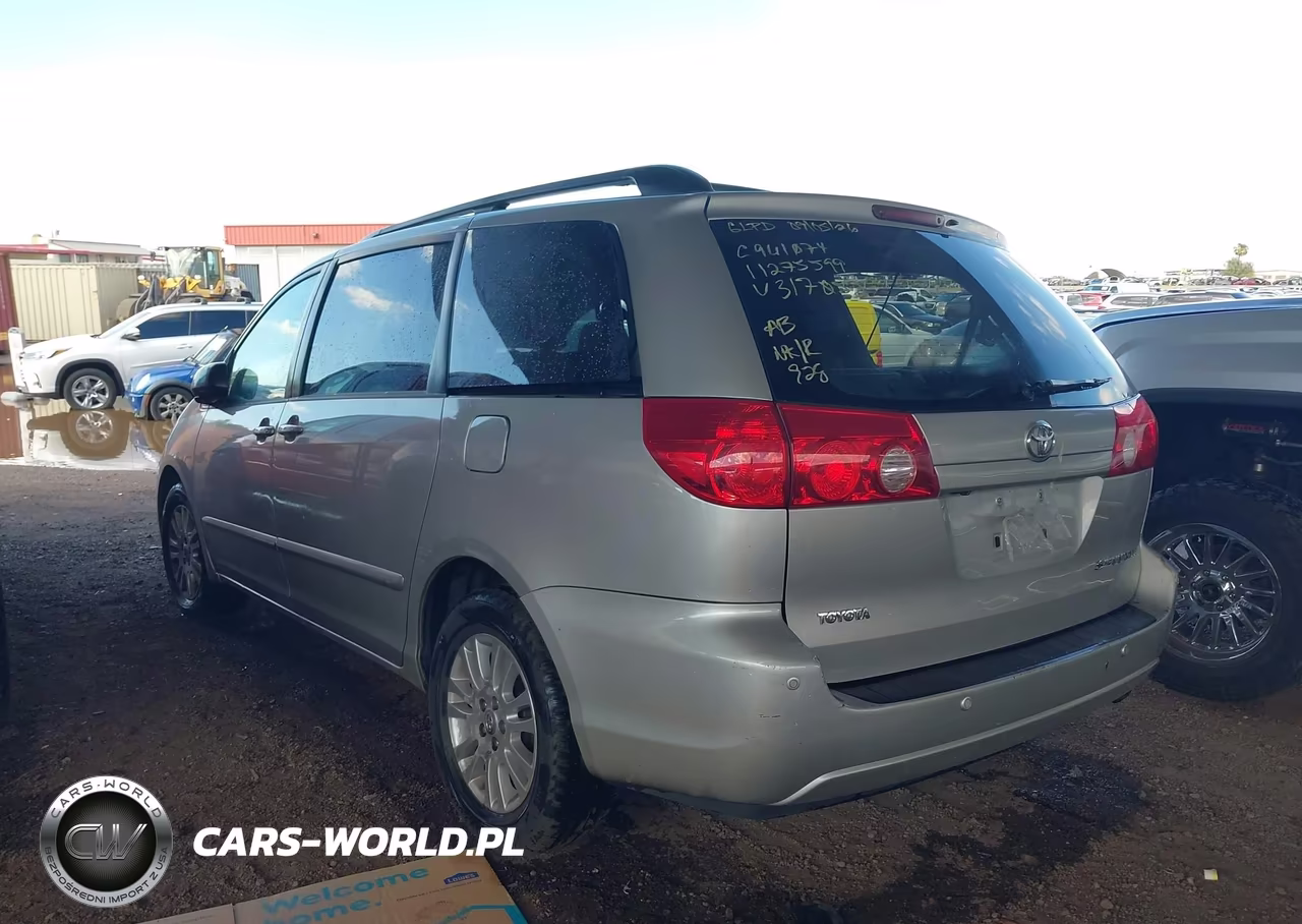 2010 Toyota Sienna Xle VIN:5TDYK4CC1AS317052 - 3