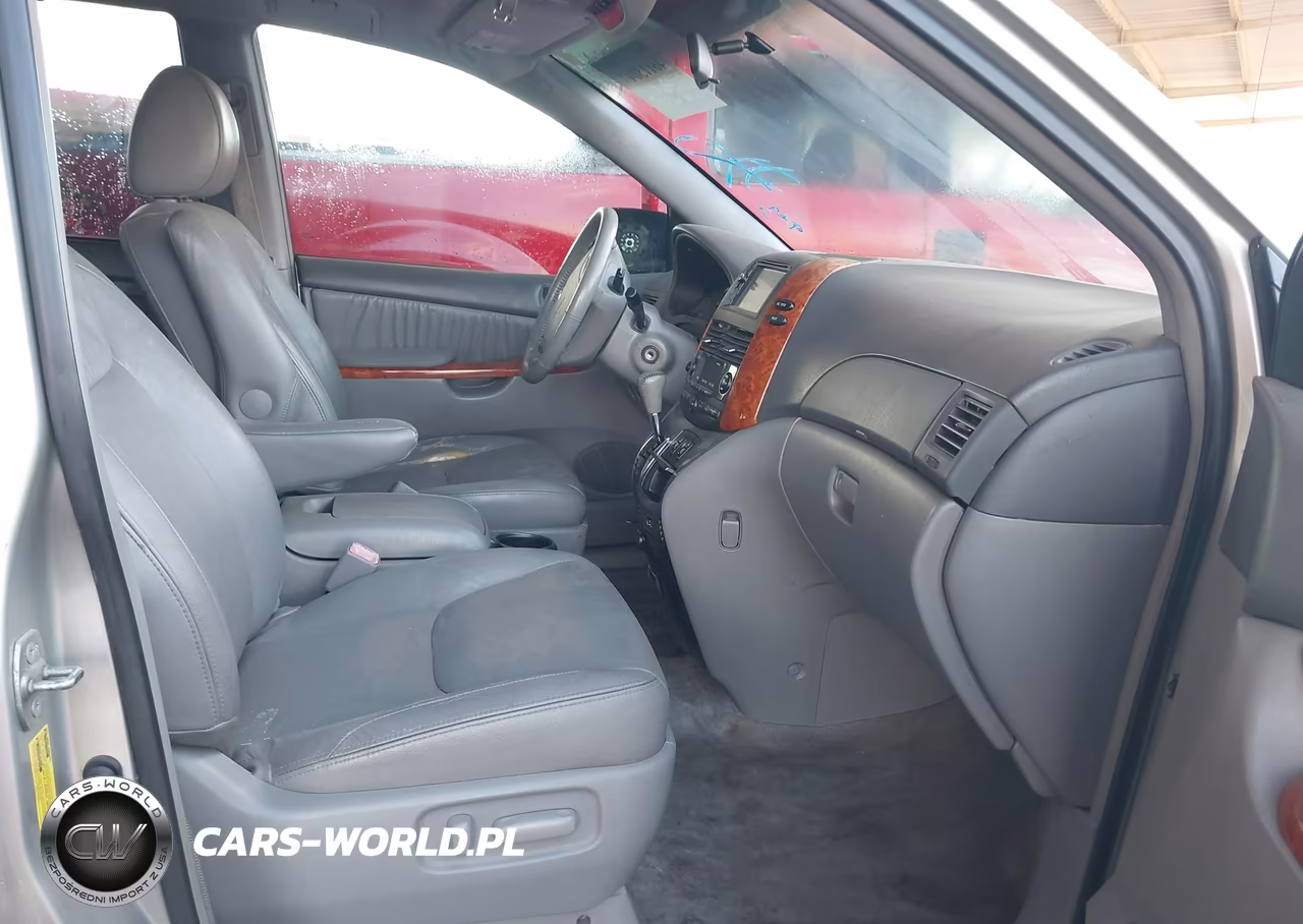 2010 Toyota Sienna Xle VIN:5TDYK4CC1AS317052 - 5