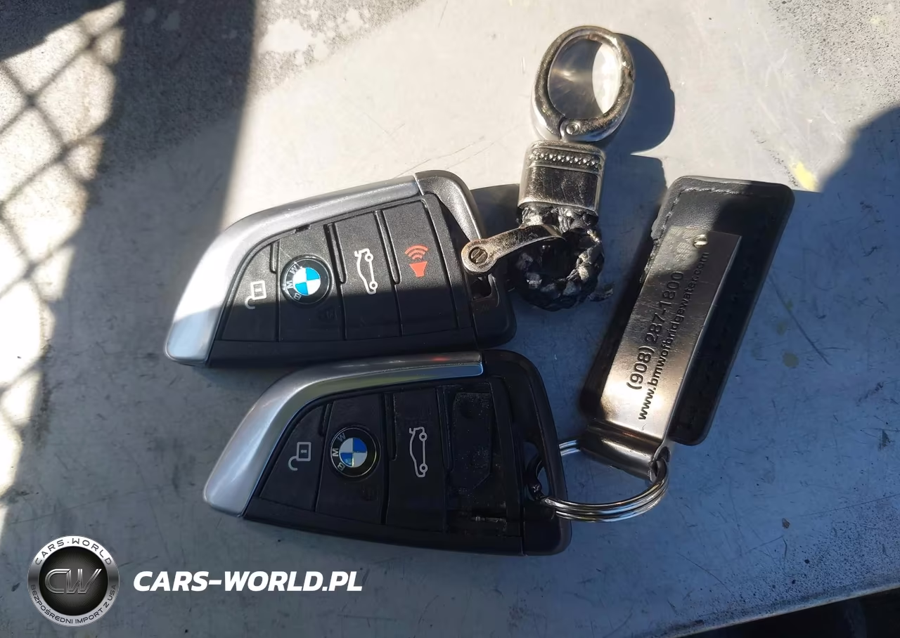 2019 BMW X3 xDrive30I VIN:5UXTR9C56KLP88698 - 11