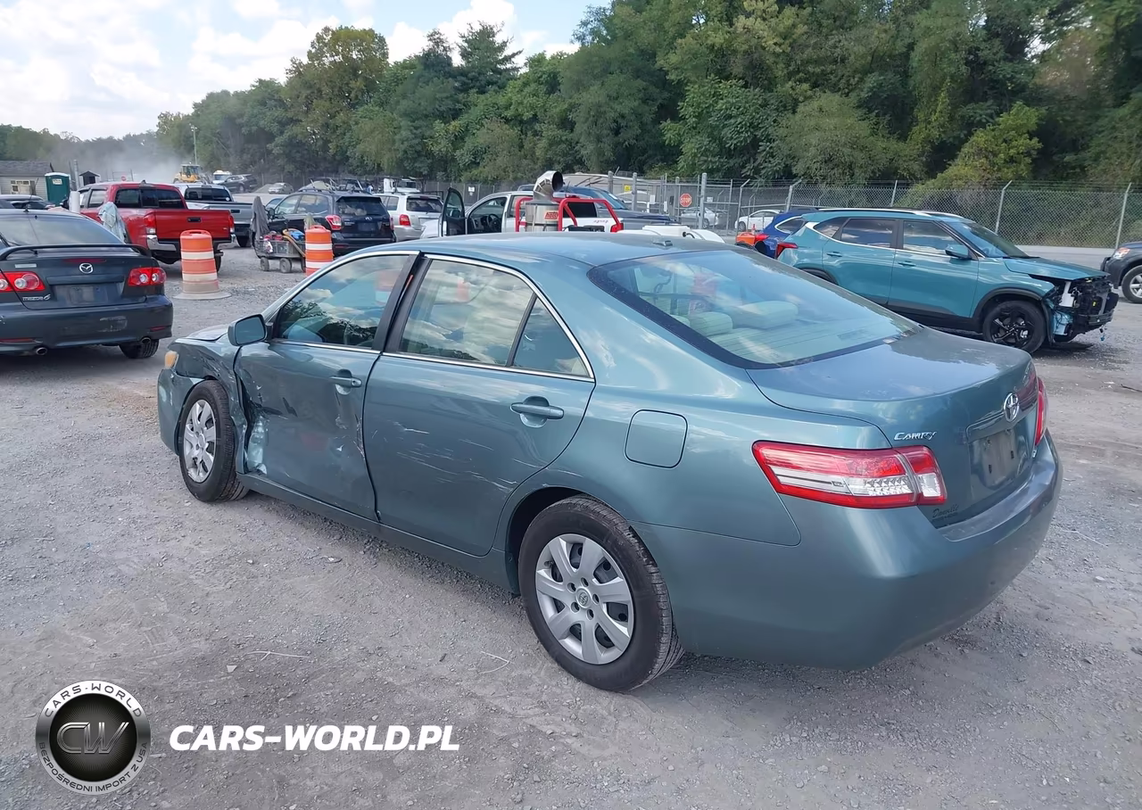 2010 Toyota Camry Le VIN:4T1BF3EK1AU529322 - 3