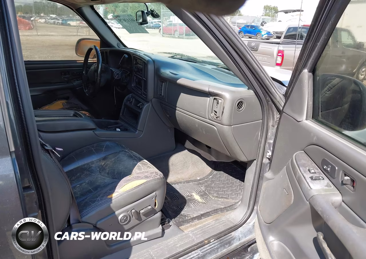 2004 Chevrolet Avalanche 1500 VIN:3GNEC12T24G162652 - 5