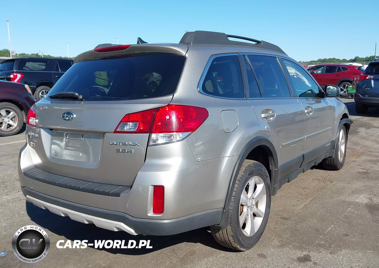 2014 Subaru Outback 3.6R Limited VIN:4S4BRDNCXE2273947 - 4