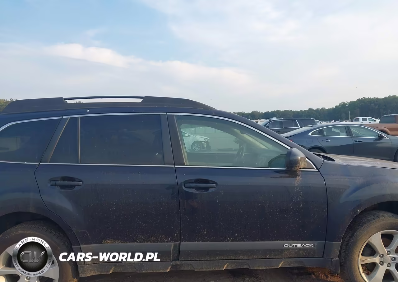 2014 Subaru Outback 2.5I Premium VIN:4S4BRCCC6E3203191 - 13