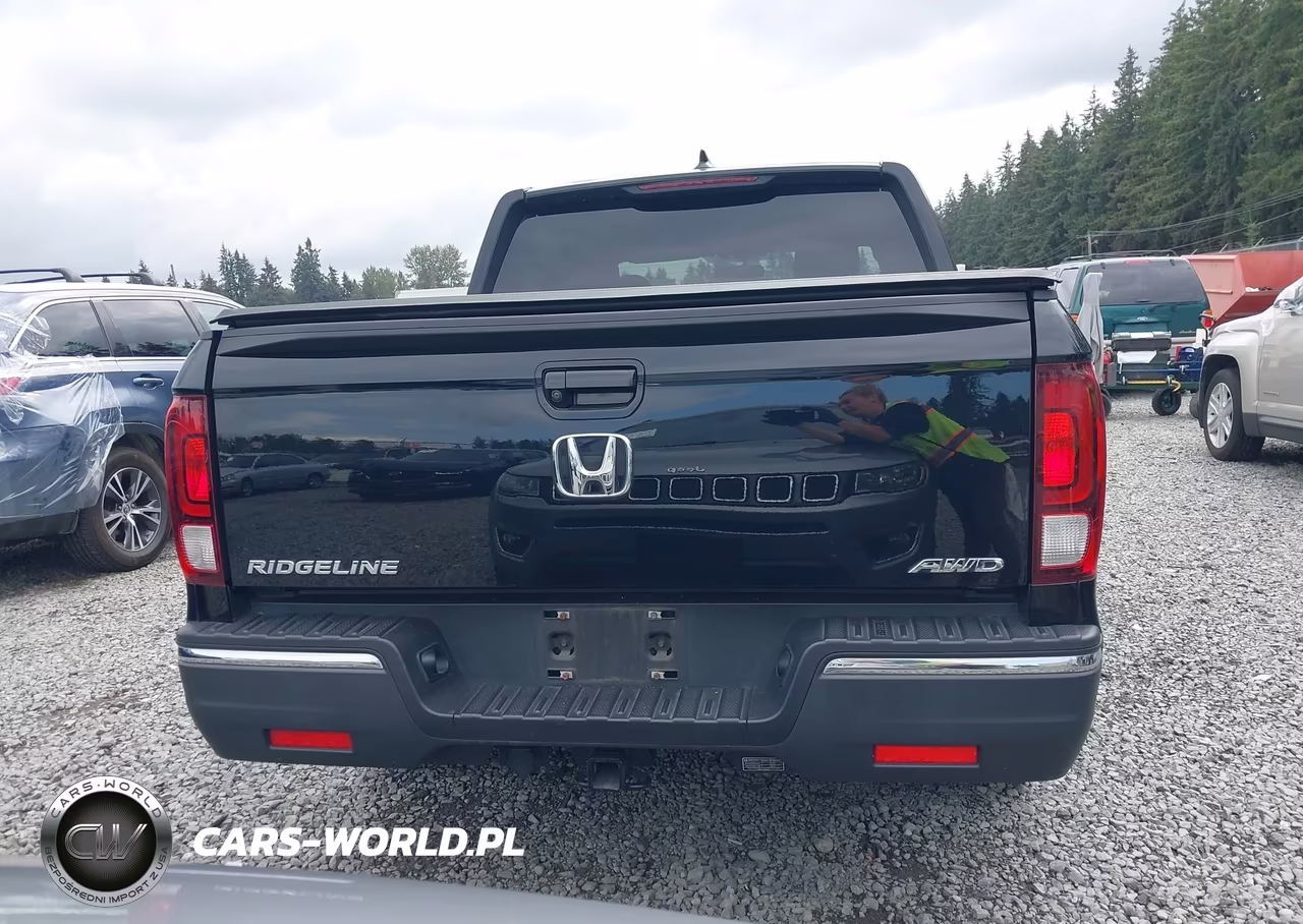 2019 Honda Ridgeline Sport VIN:5FPYK3F12KB048917 - 16
