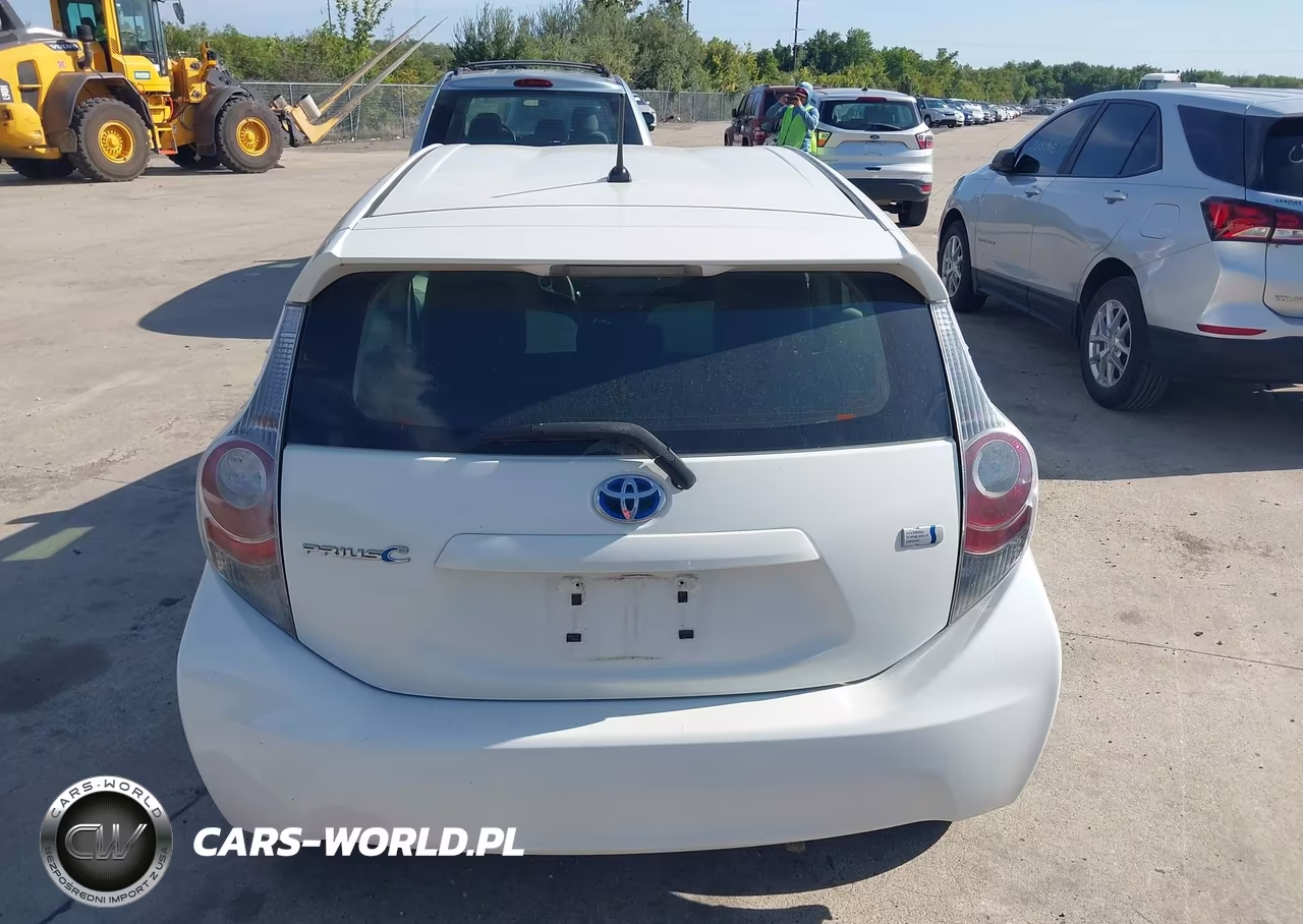 2013 Toyota Prius C One VIN:JTDKDTB33D1535331 - 16