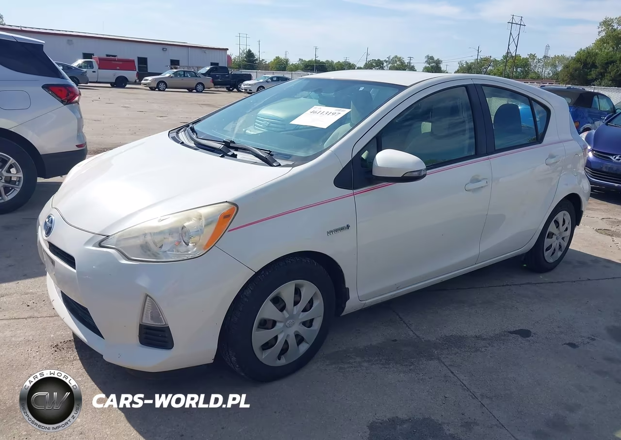 2013 Toyota Prius C One VIN:JTDKDTB33D1535331 - 2