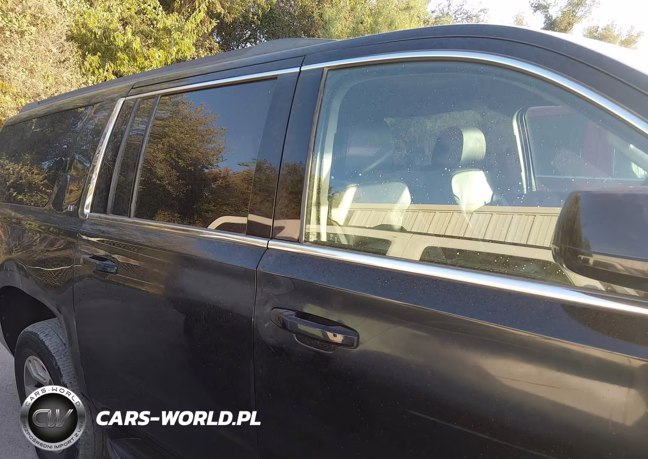 2020 Chevrolet Suburban 2Wd Lt VIN:1GNSCHKCXLR118909 - 13