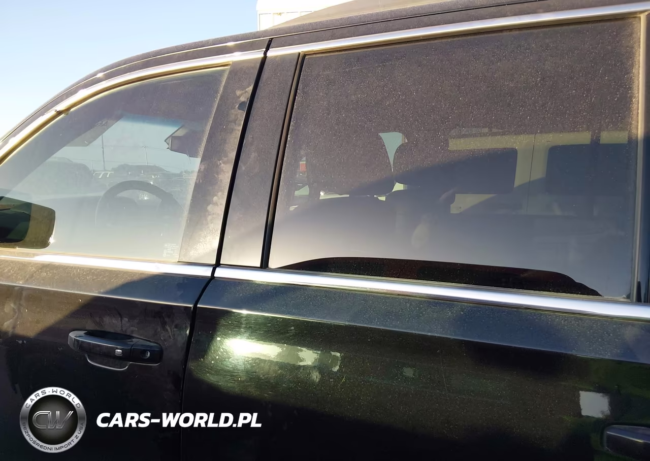 2020 Chevrolet Suburban 2Wd Lt VIN:1GNSCHKCXLR118909 - 14