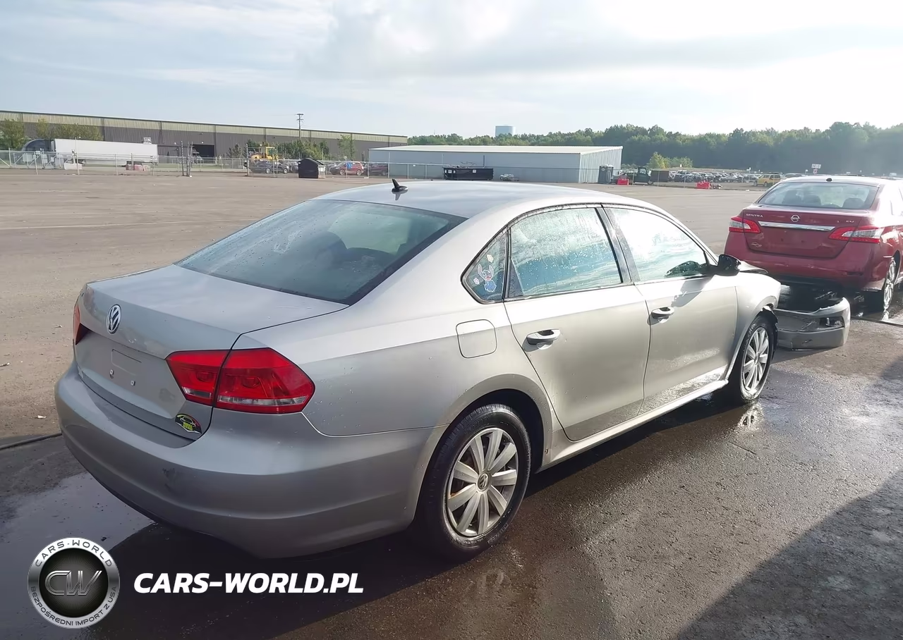 2013 Volkswagen Passat 2.5L S VIN:1VWAP7A3XDC026480 - 4