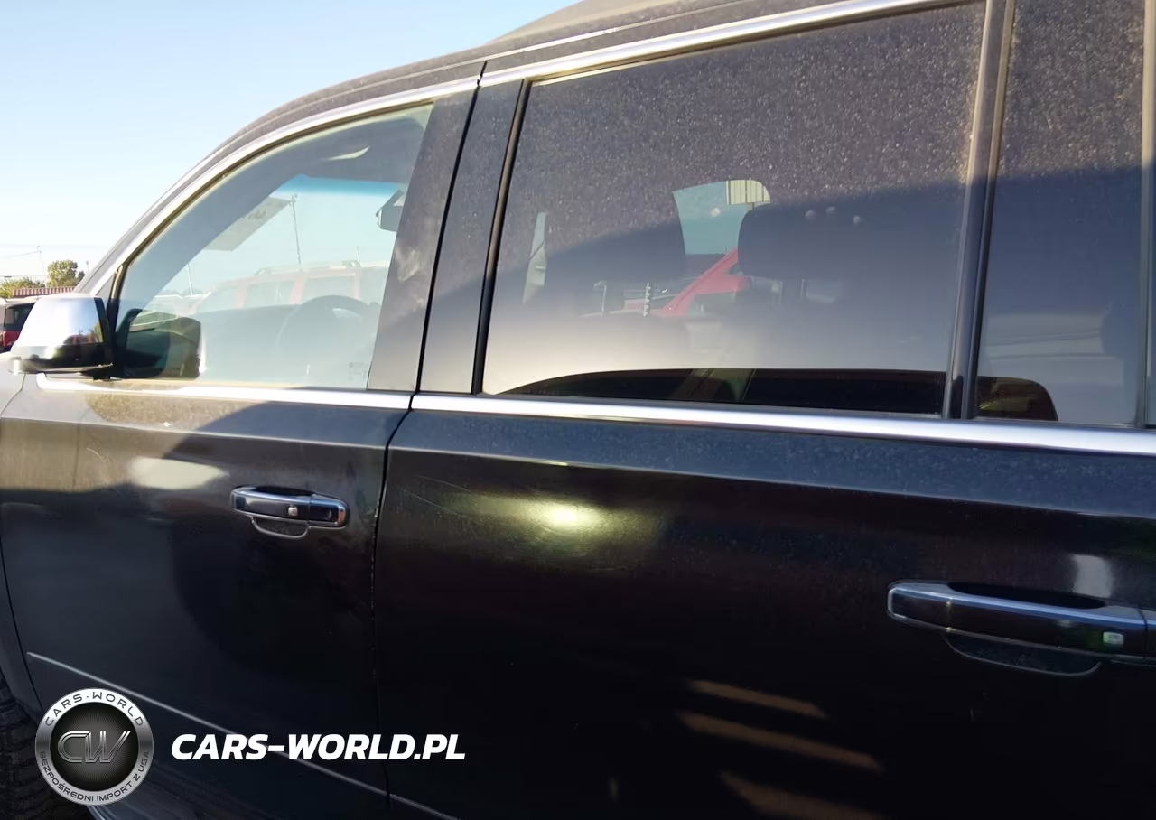 2020 Chevrolet Suburban 2Wd Premier VIN:1GNSCJKC0LR199412 - 14
