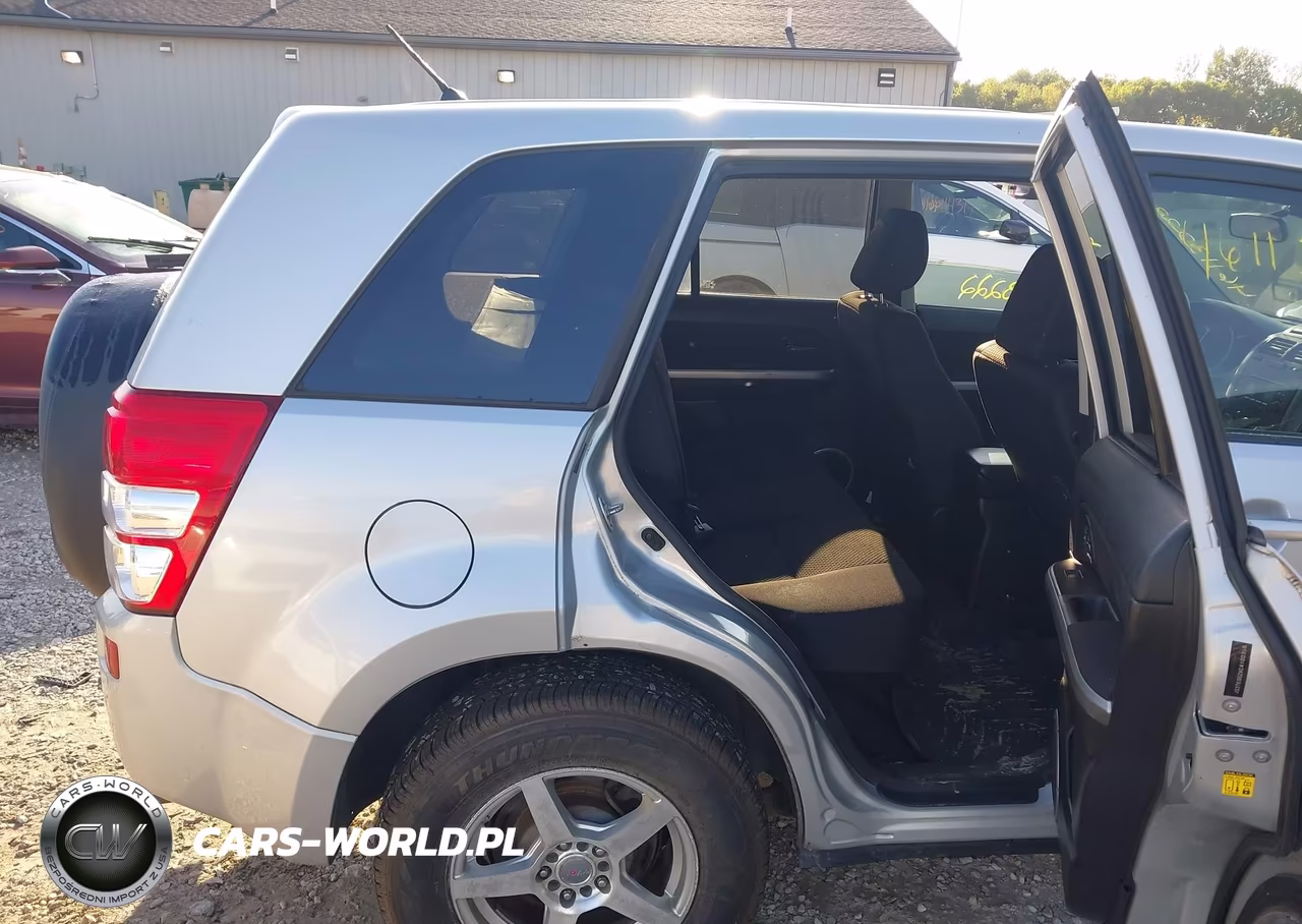 2012 Suzuki Grand Vitara Premium VIN:JS3TE0D2XC4100356 - 8