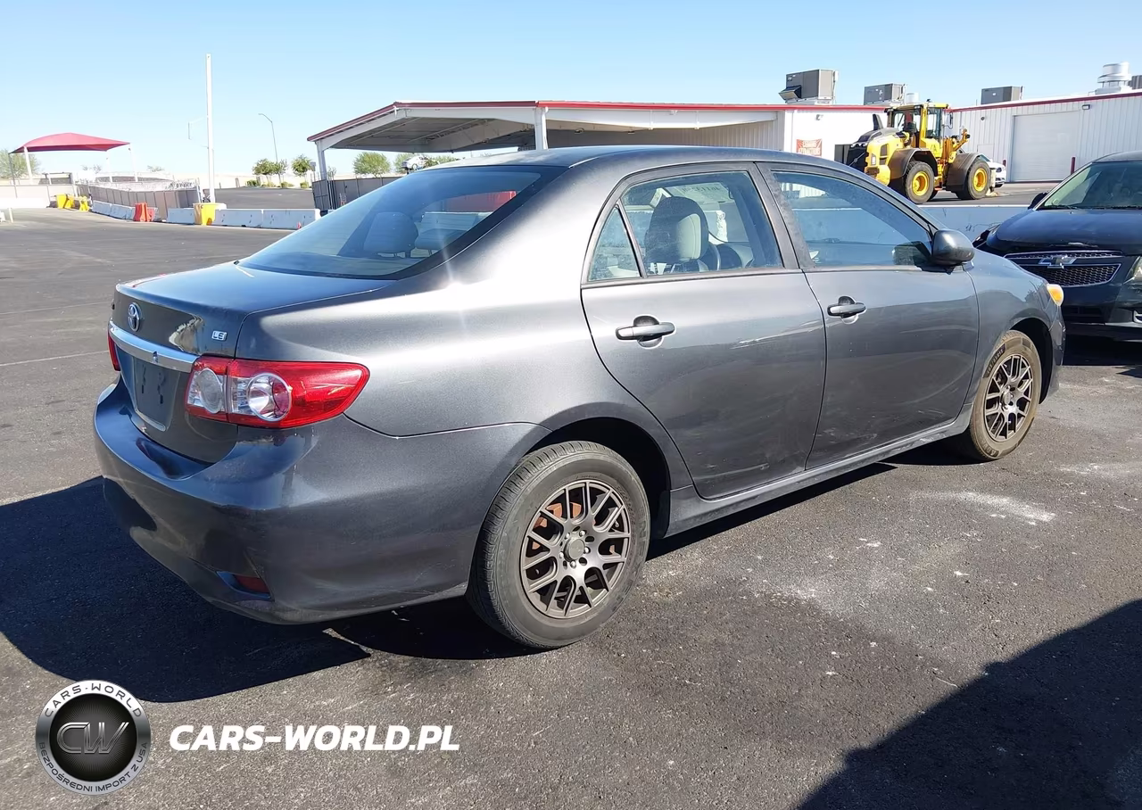 2011 Toyota Corolla Le VIN:2T1BU4EE6BC635631 - 4
