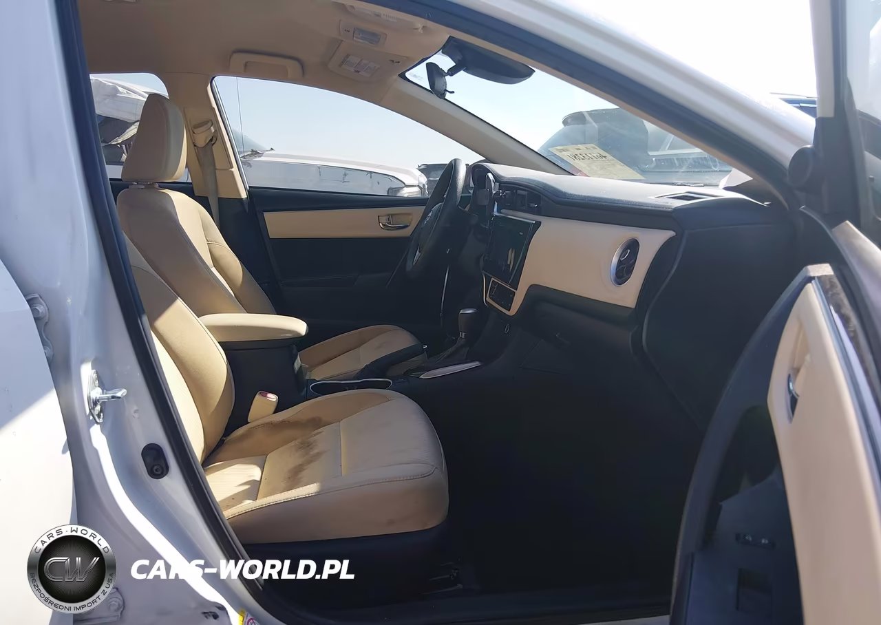 2017 Toyota Corolla Le VIN:5YFBURHE3HP726518 - 5