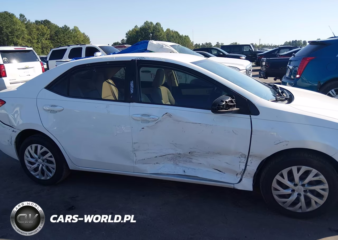 2017 Toyota Corolla Le VIN:5YFBURHE3HP726518 - 6