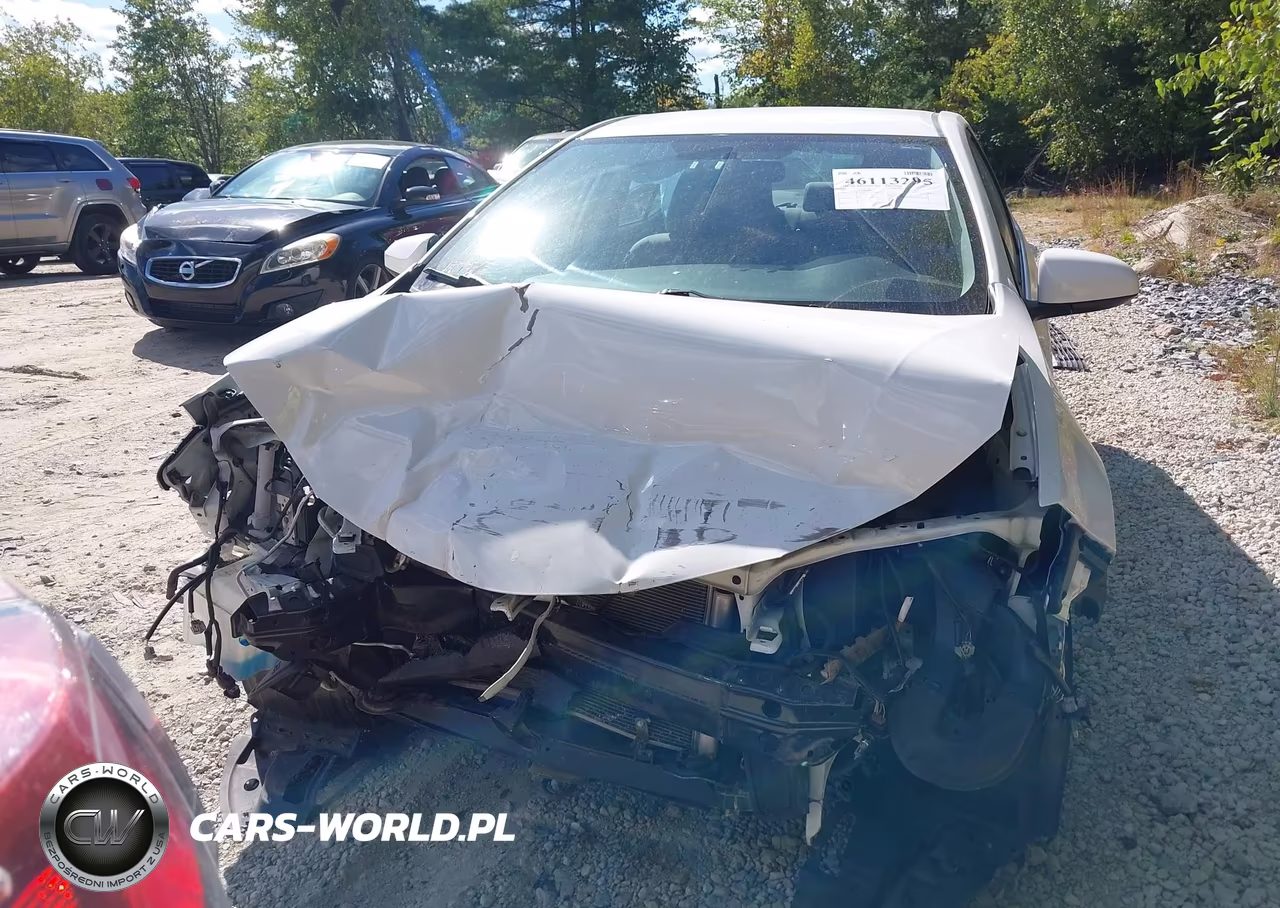 2016 Toyota Corolla Le VIN:2T1BURHE3GC691994 - 13