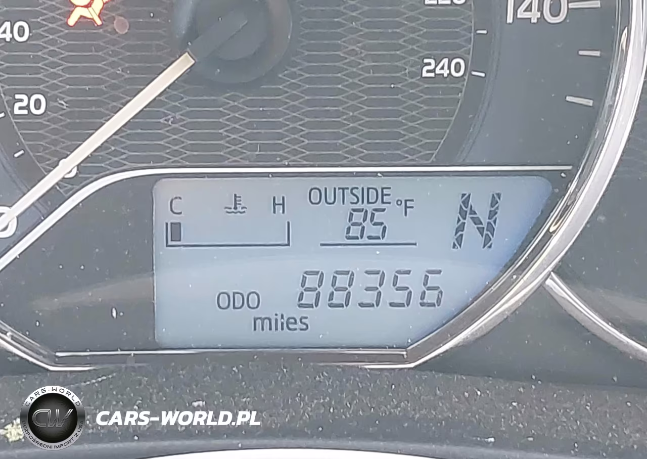2016 Toyota Corolla Le VIN:2T1BURHE3GC691994 - 16