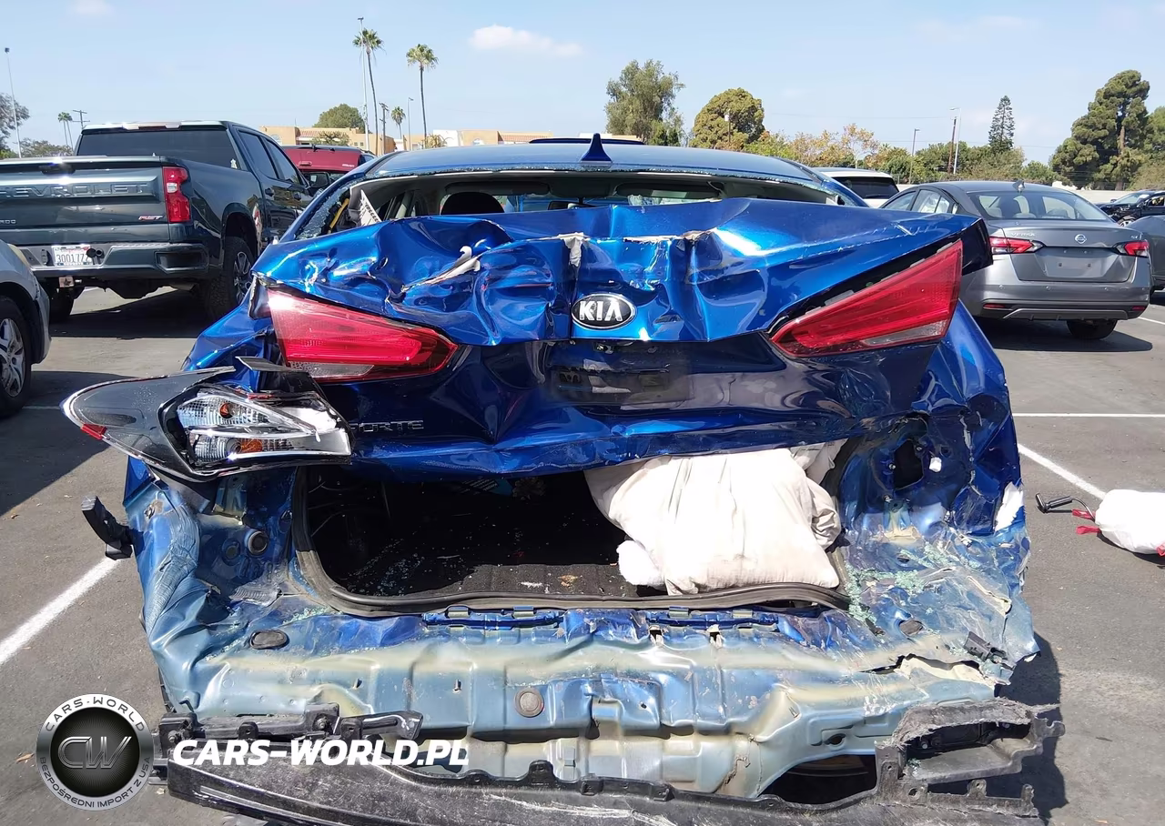 2017 Kia Forte Lx VIN:3KPFK4A71HE141279 - 6