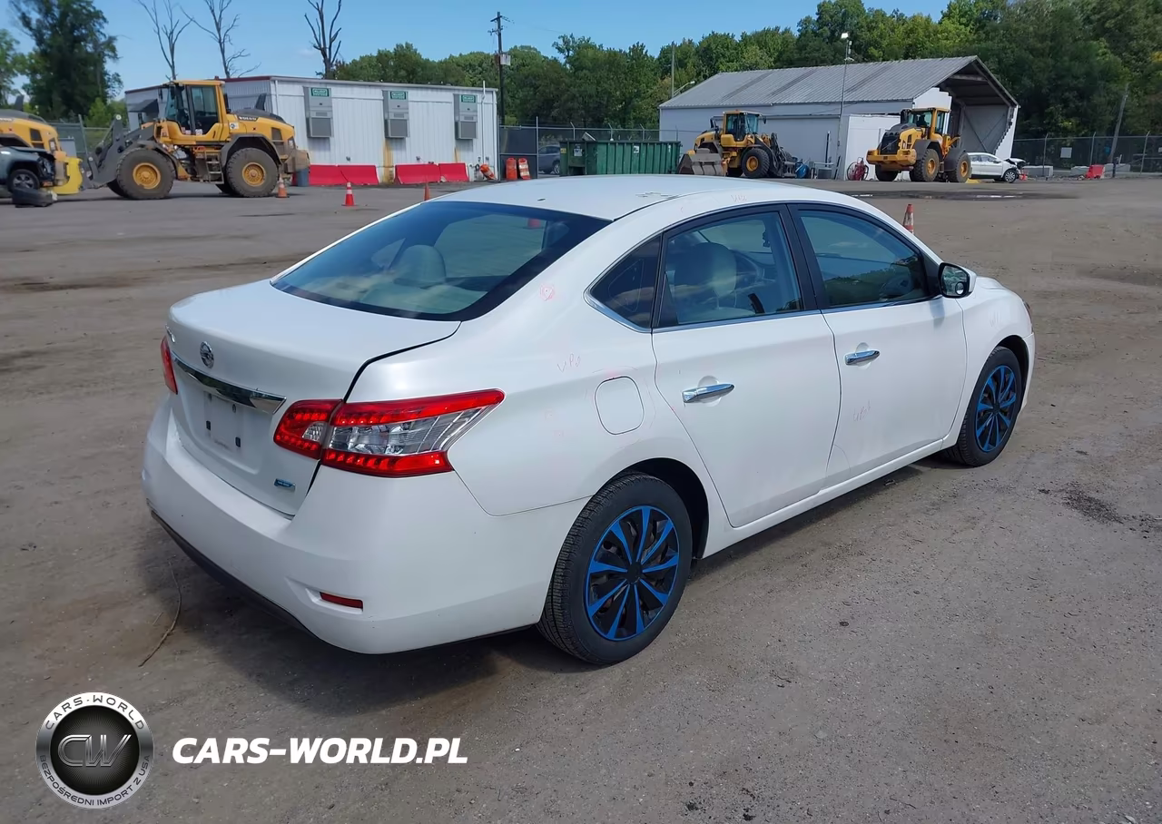 2014 Nissan Sentra S VIN:3N1AB7AP4EL623251 - 4