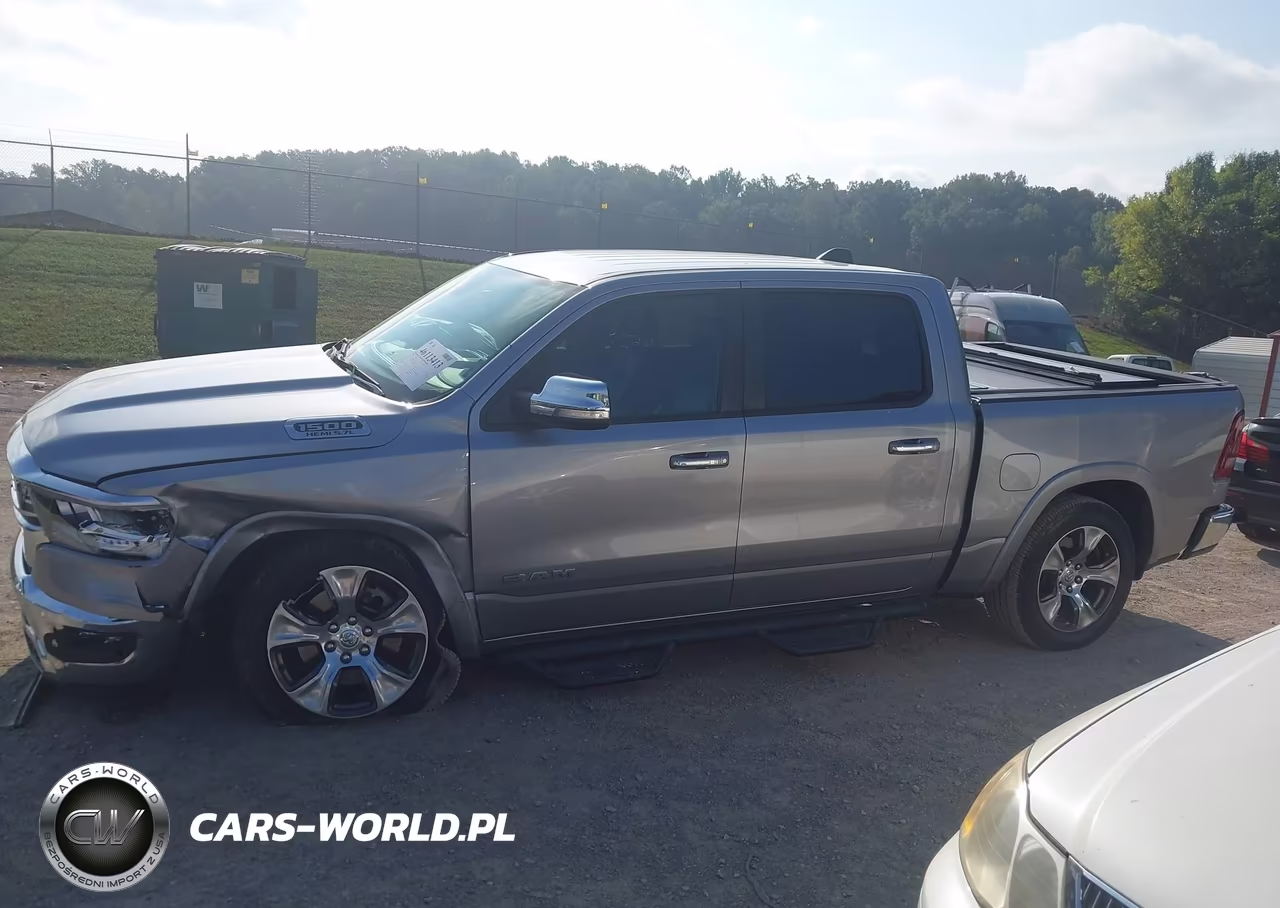 2019 Ram 1500 Laramie 4X4 5'7 Box VIN:1C6SRFJT2KN913978 - 14