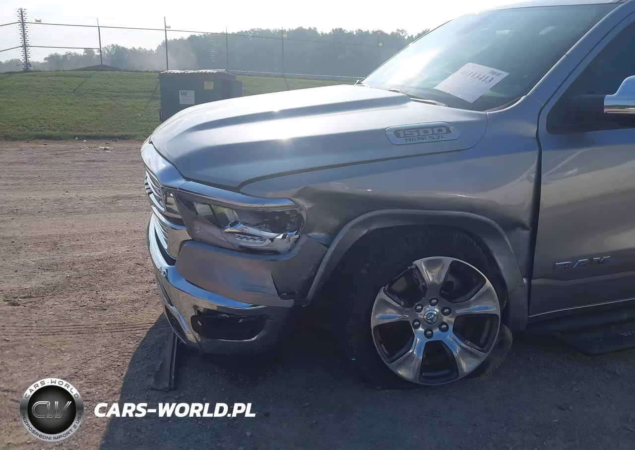 2019 Ram 1500 Laramie 4X4 5'7 Box VIN:1C6SRFJT2KN913978 - 6