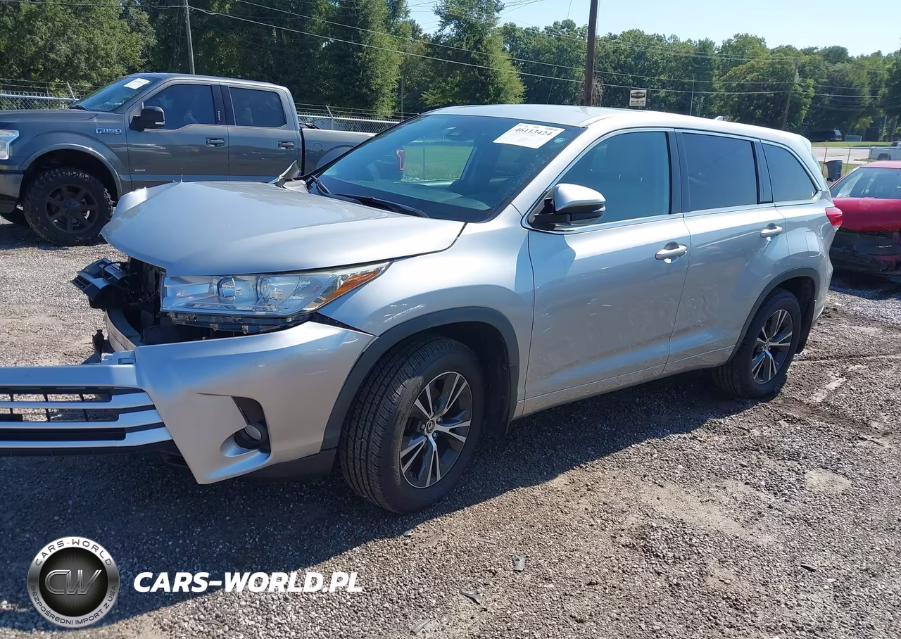 2018 Toyota Highlander Le Plus VIN:5TDBZRFH8JS825783 - 2