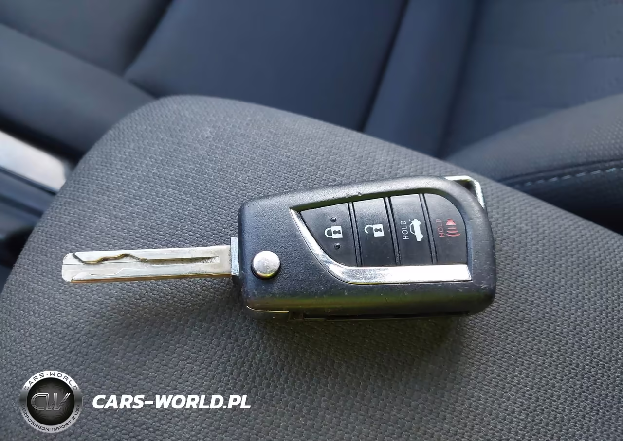 2020 Toyota Corolla Le VIN:JTDEPRAE3LJ116226 - 11