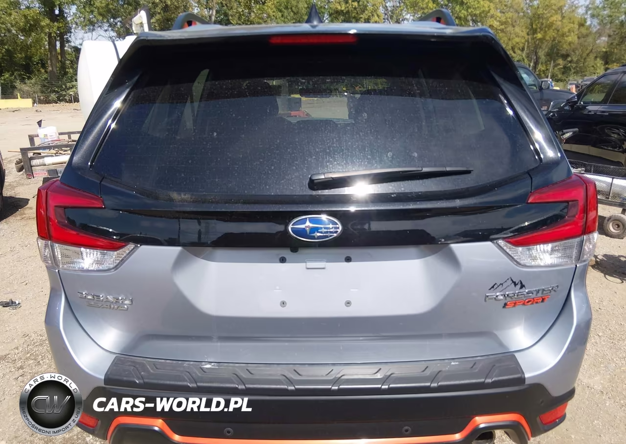 2024 Subaru Forester Sport VIN:JF2SKAGC0RH440874 - 17