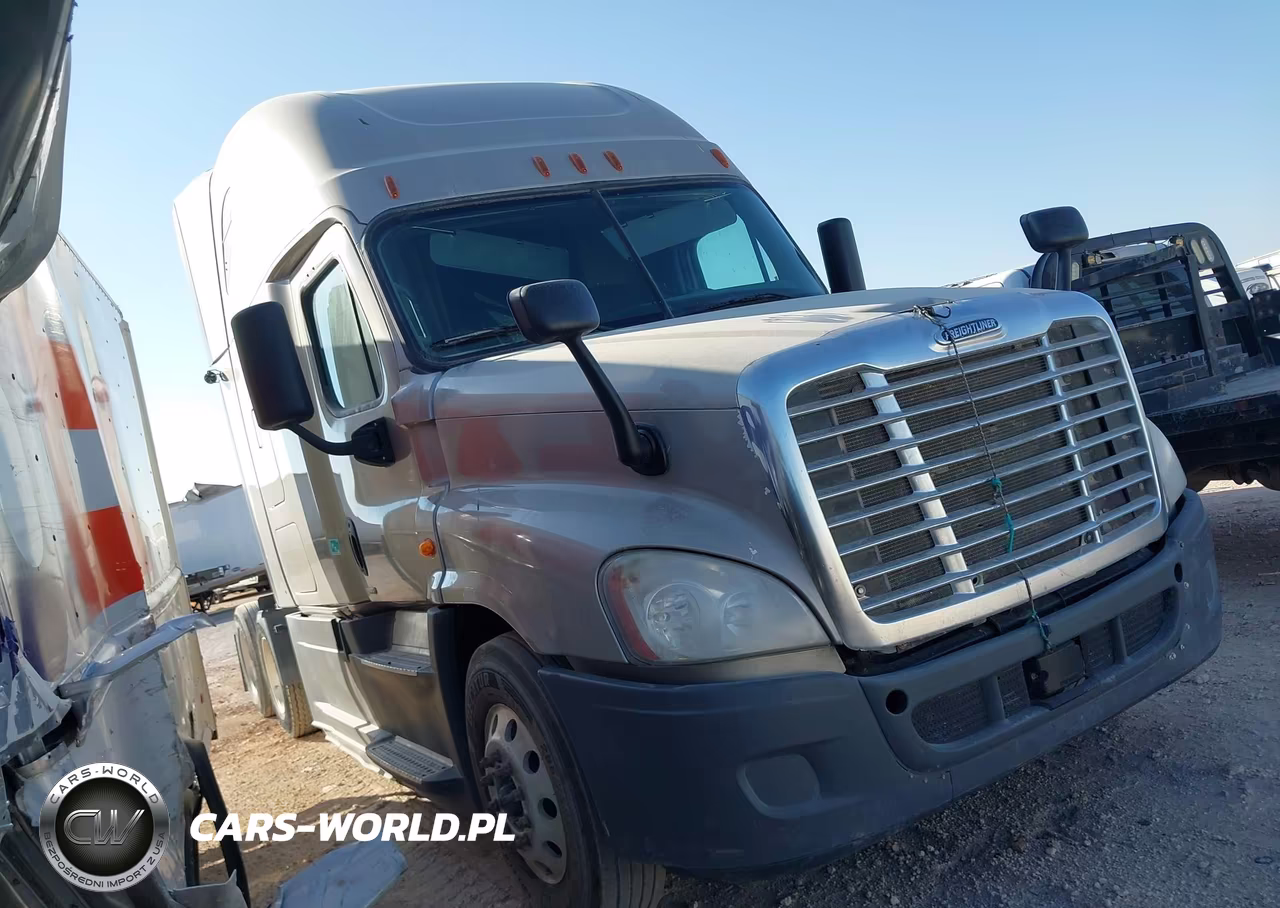 2016 Freightliner Cascadia 125 VIN:1FUJGLDRXGLGV7905 - 13