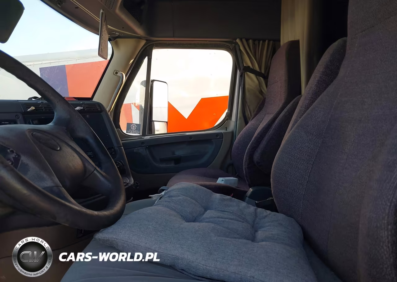 2016 Freightliner Cascadia 125 VIN:1FUJGLDRXGLGV7905 - 6
