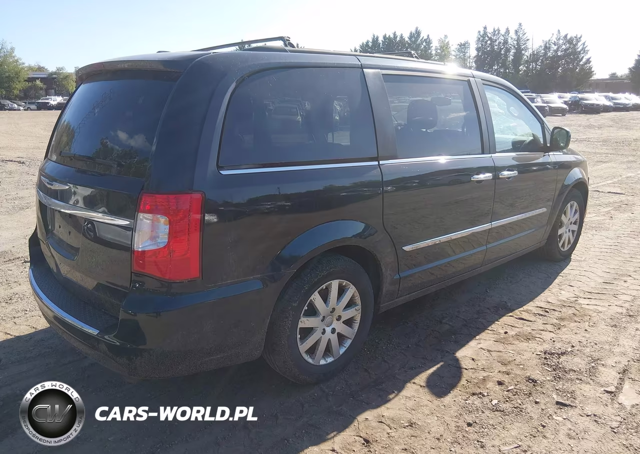 2015 Chrysler Town & Country Touring VIN:2C4RC1BG8FR697575 - 4